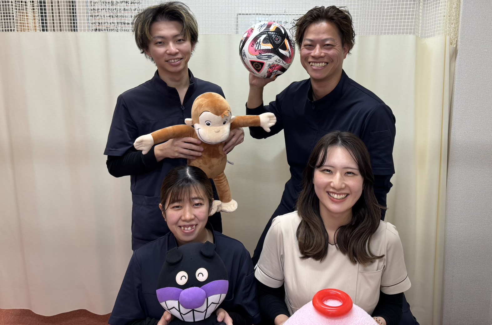 スタッフ集合写真